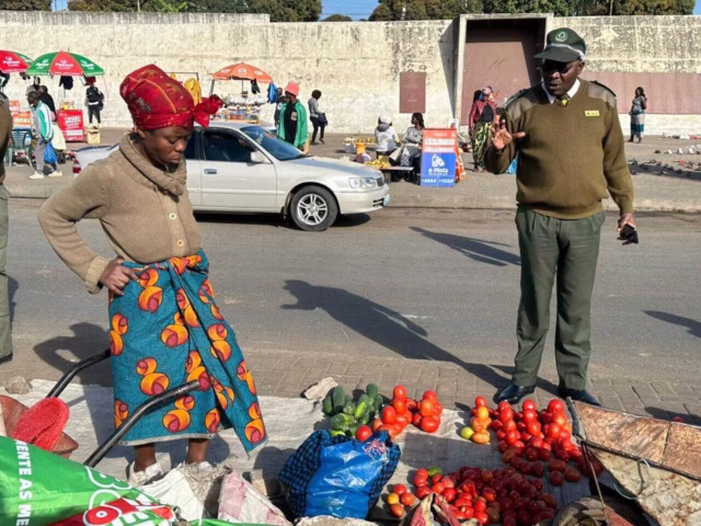 Interdicao-do-comercio-informal-na-Fortaleza-de-Maputo-a-partir.avif