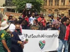 Sul-africanos protestam por empregos contra trabalhadores estrangeiros